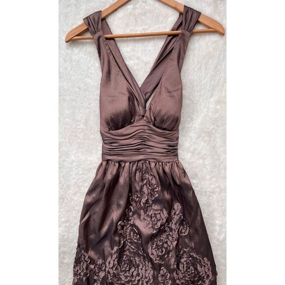 Adrianna Papell Iridescent Chocolate Brown Halter Taffeta Rosette Dress, Size 4 - Picture 4 of 16